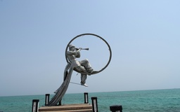 تور کیش از اصفهان